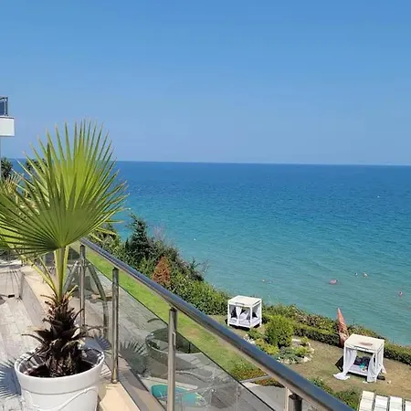 White Cliffs, Byala Apartmán Bjala
